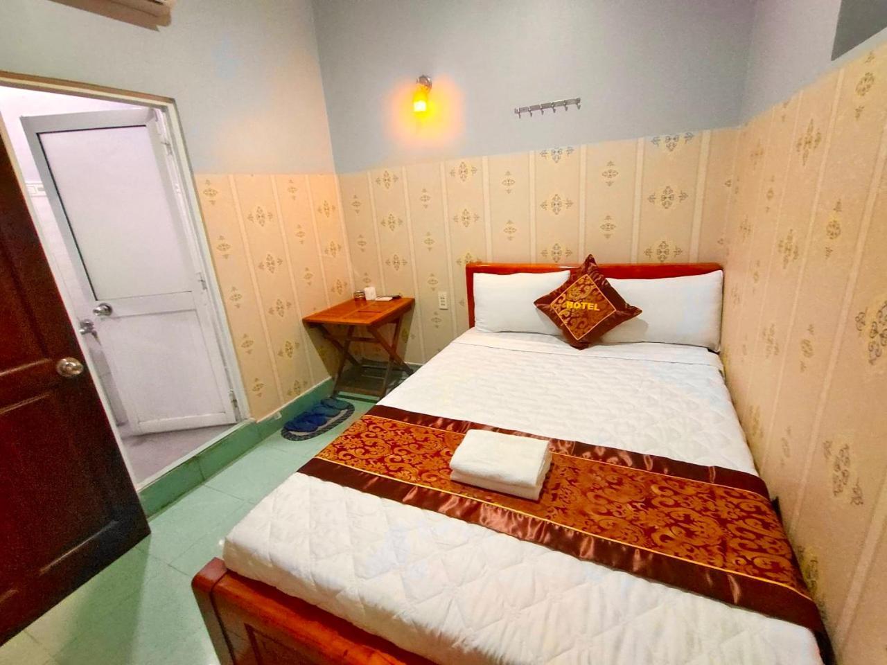 Nhu Quynh Hotel Hcm Ho Chi Minh City Exterior photo